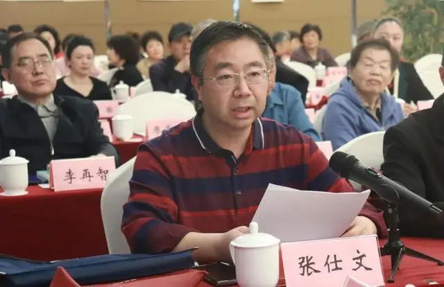 2e2eb9389b504fc27af7d1f5209d5a1f91ef6d61_看图王.web.jpg